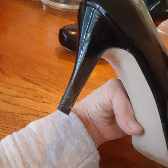 Shoes - Picture 3 of 6